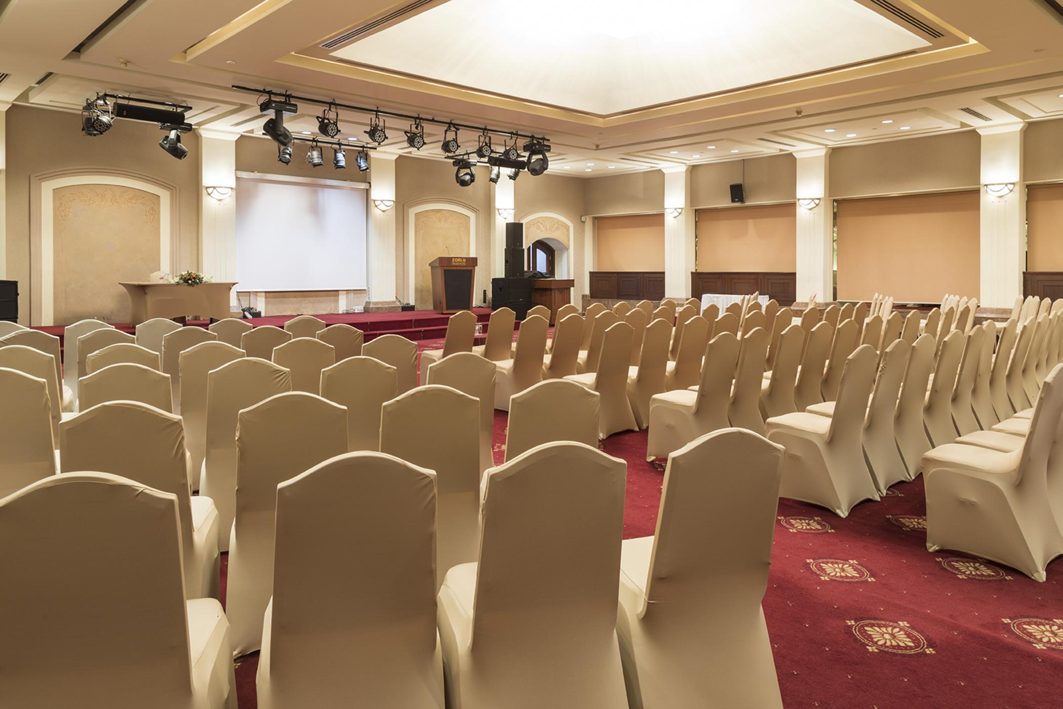 Zorlu Grand Hotel Trabzon Esterno foto